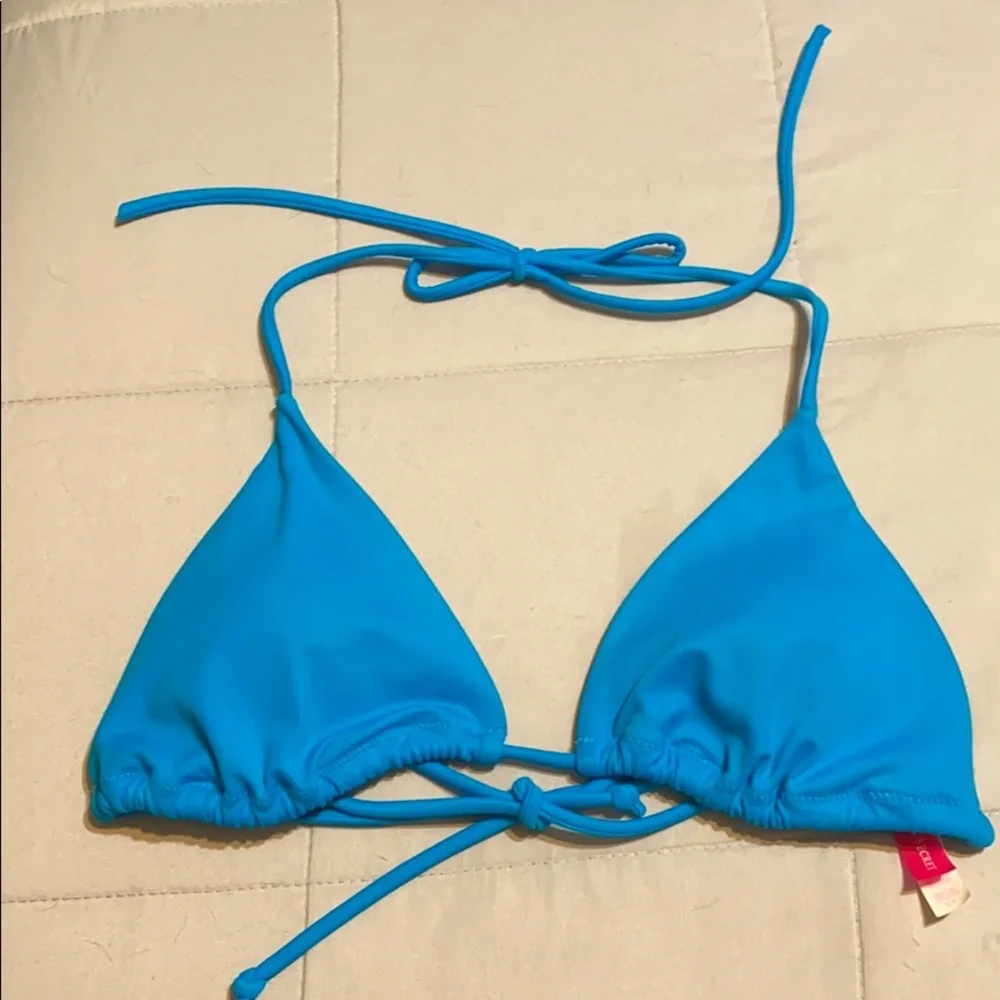 Victoria’s Secret bikini top